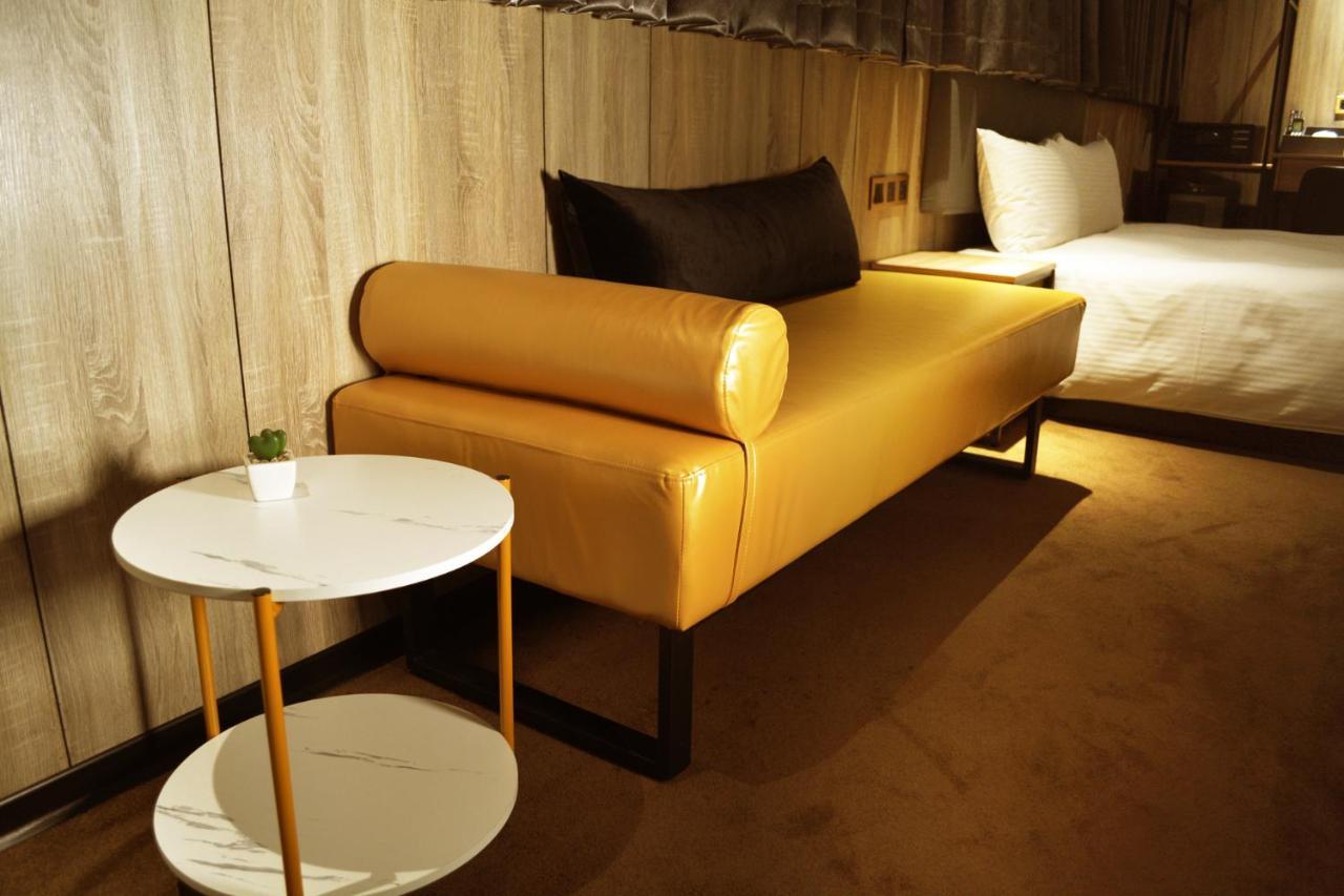 Taipei Heroes Square Hotel Bagian luar foto