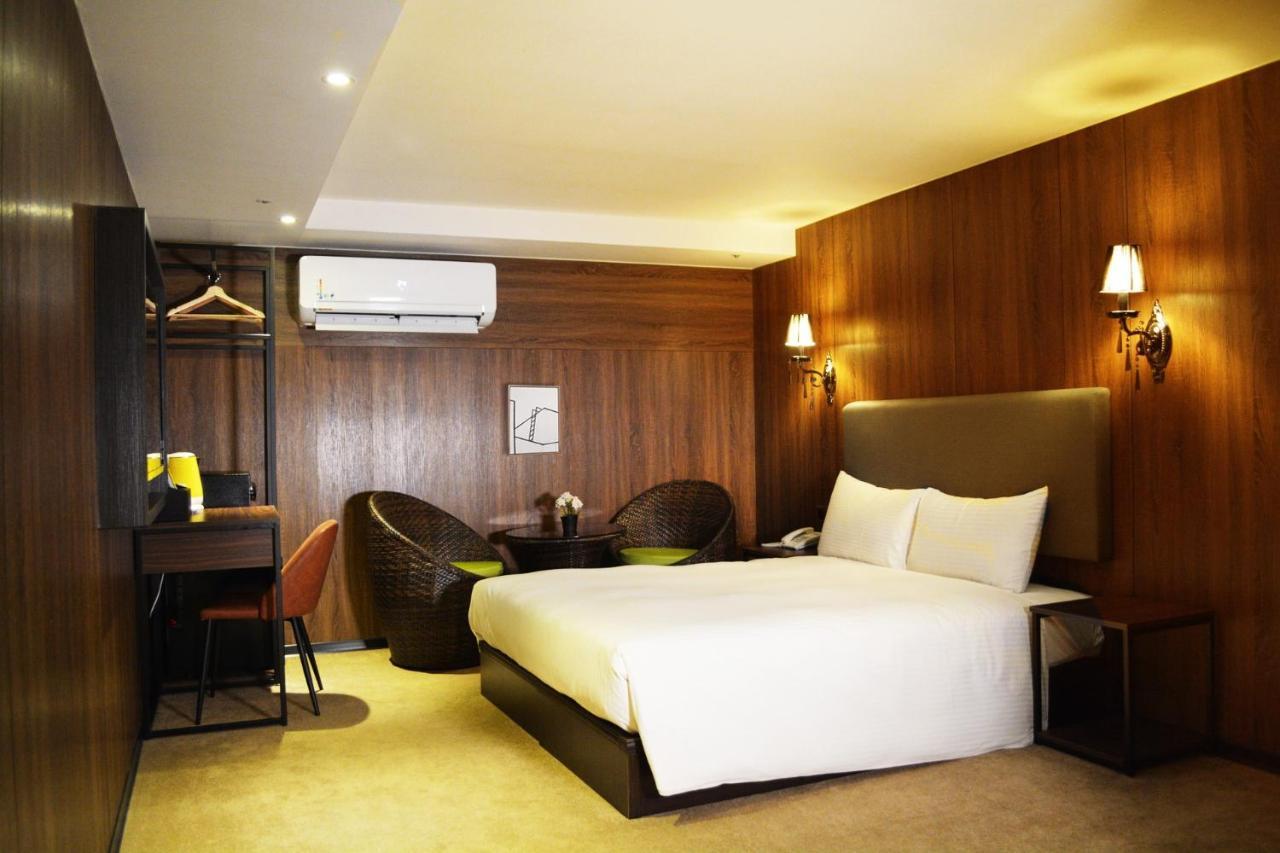 Taipei Heroes Square Hotel Bagian luar foto