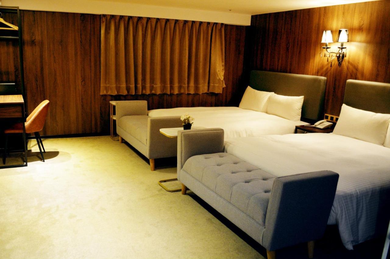 Taipei Heroes Square Hotel Bagian luar foto